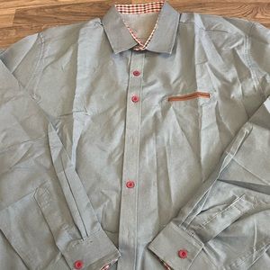 Men’s dress shirt